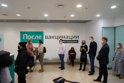 В Петербурге увеличат мощности пунктов вакцинации в ТЦ