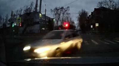Пензенца поразил маневр водителя при повороте на Ленинградскую
