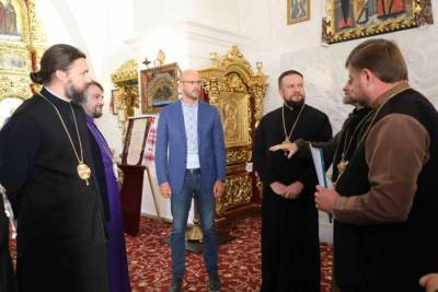 На Украине «епископ» ПЦУ напал на женщину из-за русского языка