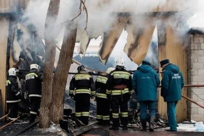 Рано утром в хуторе Волгоградской области сгорел частный дом
