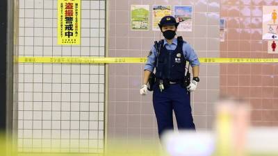 NHK: шесть человек пострадали при нападении мужчины с ножом в префектуре Токио