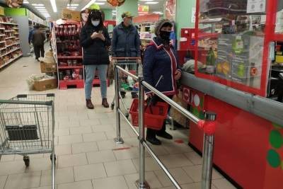 В Рязани проверили соблюдение масочного режима в магазинах Дашково-Песочни