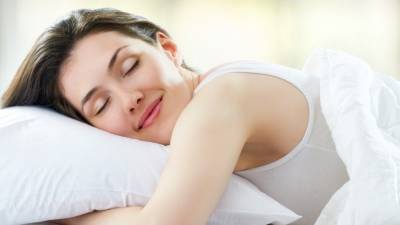 Клещи в постели: Как часто и почему необходимо менять подушку