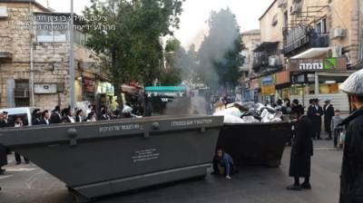 Ортодоксы перекрыли улицы в центре Иерусалима и устроили массовые беспорядки