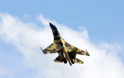 Российские Су-35С не позволят ВВС Турции атаковать курдов в Эль-Камышлы