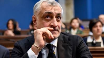 «Удар в спину»: депутат парламента Грузии досрочно сложил полномочия