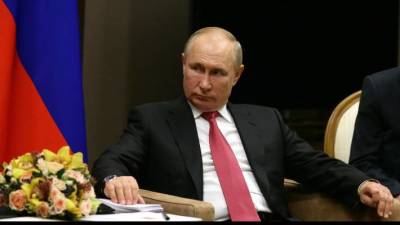 Журналисты объяснили, зачем президент РФ Путин снял часы на саммите G20