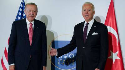 Реджеп Тайип Эрдоган - Хулуси Акар - Дэвид Экс - Джо Байден - Эрдоган отметил позитивный настрой Байдена относительно F-16 - iz.ru - США - Вашингтон - Израиль - Турция - Анкара - Рим