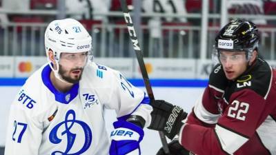 Московское «Динамо» потерпело поражение от рижского в матче КХЛ