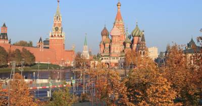 Жителям центра России пообещали золотую осень до пятницы