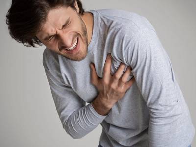 Кардиологи назвали признаки, указывающие на проблемы с сердцем