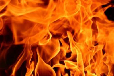 Молодой человек горел во дворе в Хабаровске