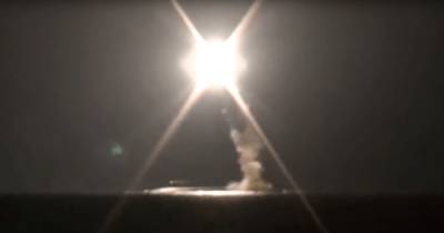 В РФ впервые запустили гиперзвуковую ракету "Циркон" с атомной подлодки (видео)