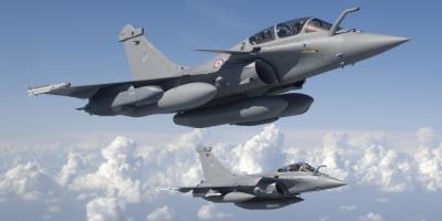 Алжир закрыл небо для ВВС Франции