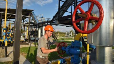 Цена на газ на Украине выросла почти до 1,5 тысячи долларов