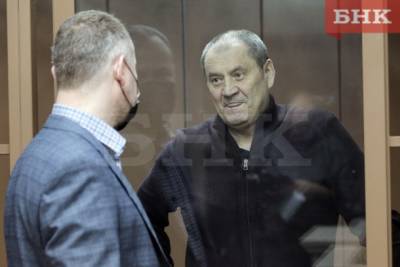В суде оглашают приговор экс-главе МВД Виктору Половникову