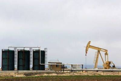 Нефть снижается в преддверии заседания ОПЕК+