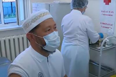 Духовное управление мусульман Казахстана одобрило отечественную вакцину