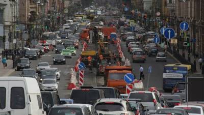 Ремонт ограничит движение на Литейном проспекте до 10 ноября