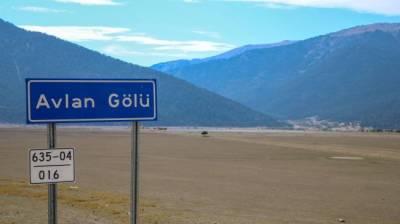 В Турции полностью высохло озеро Авлан