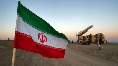 Иран и Азербайджан громко ссорятся, но войны старательно сторонятся — интервью