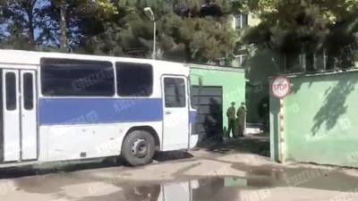 В тюрьму к Саакашвили прибыл автобус с бойцами спецназа