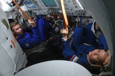 Космонавт рассказал, что ждет актрису и режиссера в первые дни на МКС