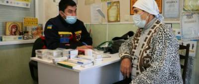 Спасатели ГСЧС на Донетчине привезли лекарства для жителей прифронтового села и оказывали медпомощь