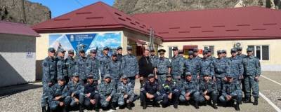 Андрей Никитин встретился с новгородскими полицейскими, служащими в Дагестане