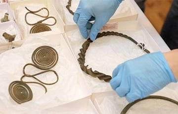 Картограф из Швеции нашел клад с драгоценностями возрастом 2500 лет