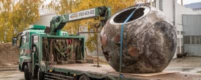 В Новосибирск прибыл спусковой аппарат космического корабля «Восток»