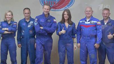 Юлия Пересильд, Клим Шипенко и Антон Шкаплеров отправятся на МКС уже через считанные часы