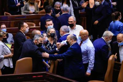 Оппозиция устроила скандал на открытии зимней сессии Кнессета
