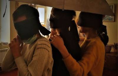 Посетители музея в Торжке наденут черные повязки и попробуют стать незрячими