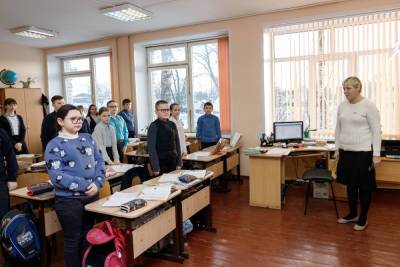 Псковским педагогам объяснили, при каких условиях они могут выйти на пенсию досрочно