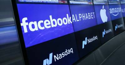 Акции IT-гигантов рухнули на фоне глобального сбоя в работе Facebook, Instagram и WhatsApp