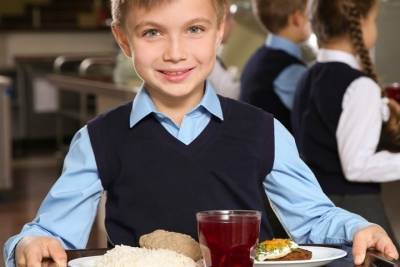 В Смоленской области дети могут оценить качество школьного питания
