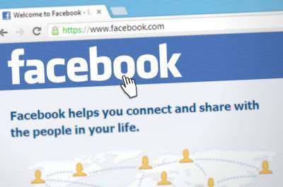 Сбой в работе Facebook вряд ли произошел из-за кибератаки - СМИ