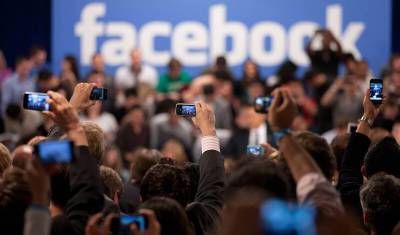 В работе Instagram, WhatsApp, Facebook произошел глобальный сбой