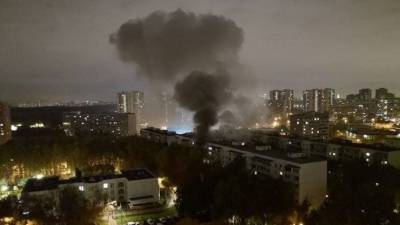Обугленная дверь, разбросанные вещи: видео последствий смертельного пожара в Москве