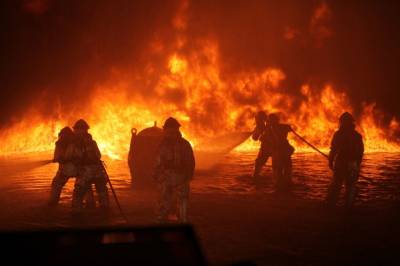 Два человека стали жертвами пожара в инфекционной больнице в Кирове