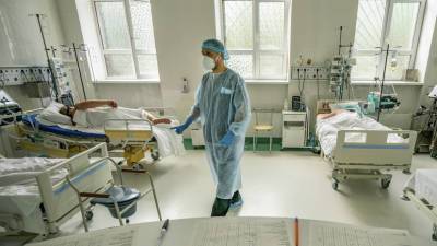 На Украине выявили 9846 случаев коронавируса за сутки