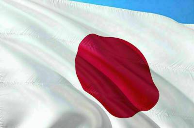 Правительство Японии продолжит переговоры с Россией по мирному договору, заявили в МИД