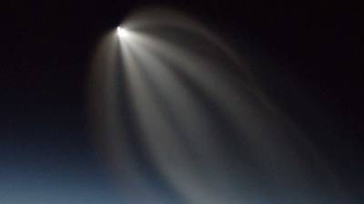 В ночном небе над Бишкеком засняли НЛО: «Поэтому соцсети легли?»