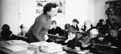 В День учителя Парфенчиков опубликовал фотографии из детства