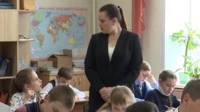 В честь Дня учителя в Воронежской области наградят лучших педагогов