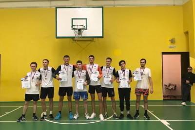 Мужская команда заполярного вуза одержала победу в турнире по волейболу, посвященного Дню учителя