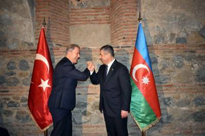 Состоялась встреча министров обороны Азербайджана и Турции (ФОТО)