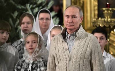 Путин уже не на самоизоляции, день рождения отметит с семьей - Кремль