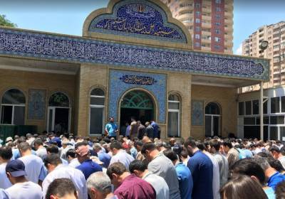 В Баку из-за COVID-19 приостановлена работа мечети Хусейние - МВД
